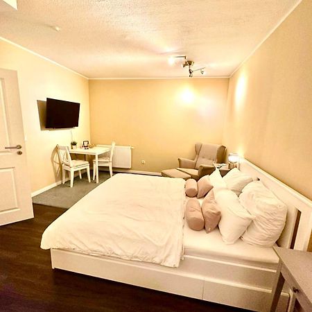 Zentrales Apartment Mit Terrasse Bremen Luaran gambar