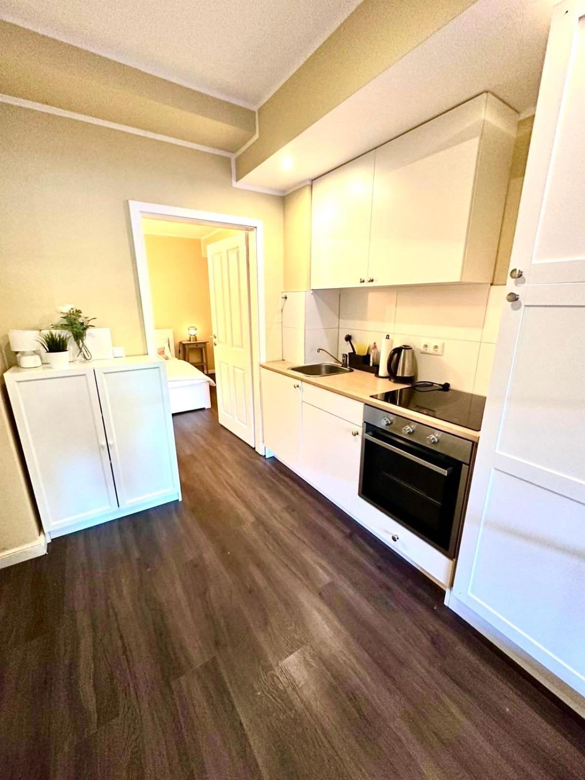 Zentrales Apartment Mit Terrasse Bremen Luaran gambar